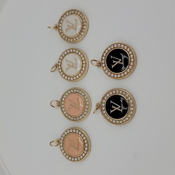 Jewelry - LV Gold Rhinestone Pearl Zipper Pull Charms